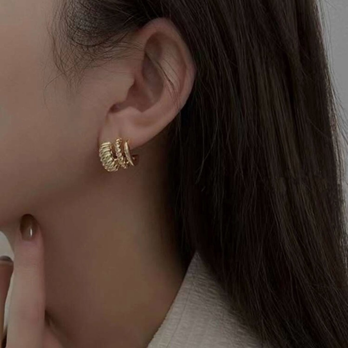 “Leanna” Gold illusion hoop earrings