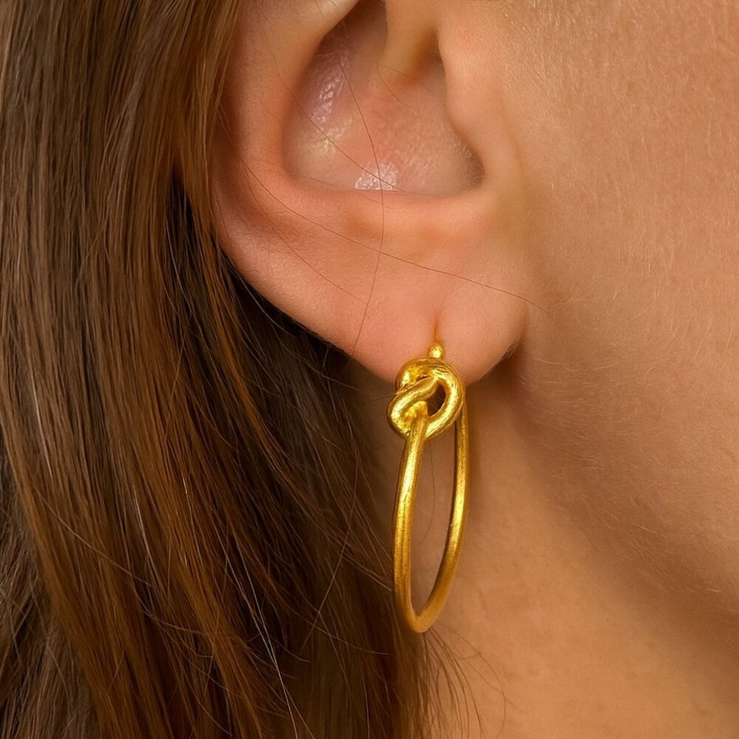 🇮🇹 “Valencia” Knotted Hoop Earrings Gold