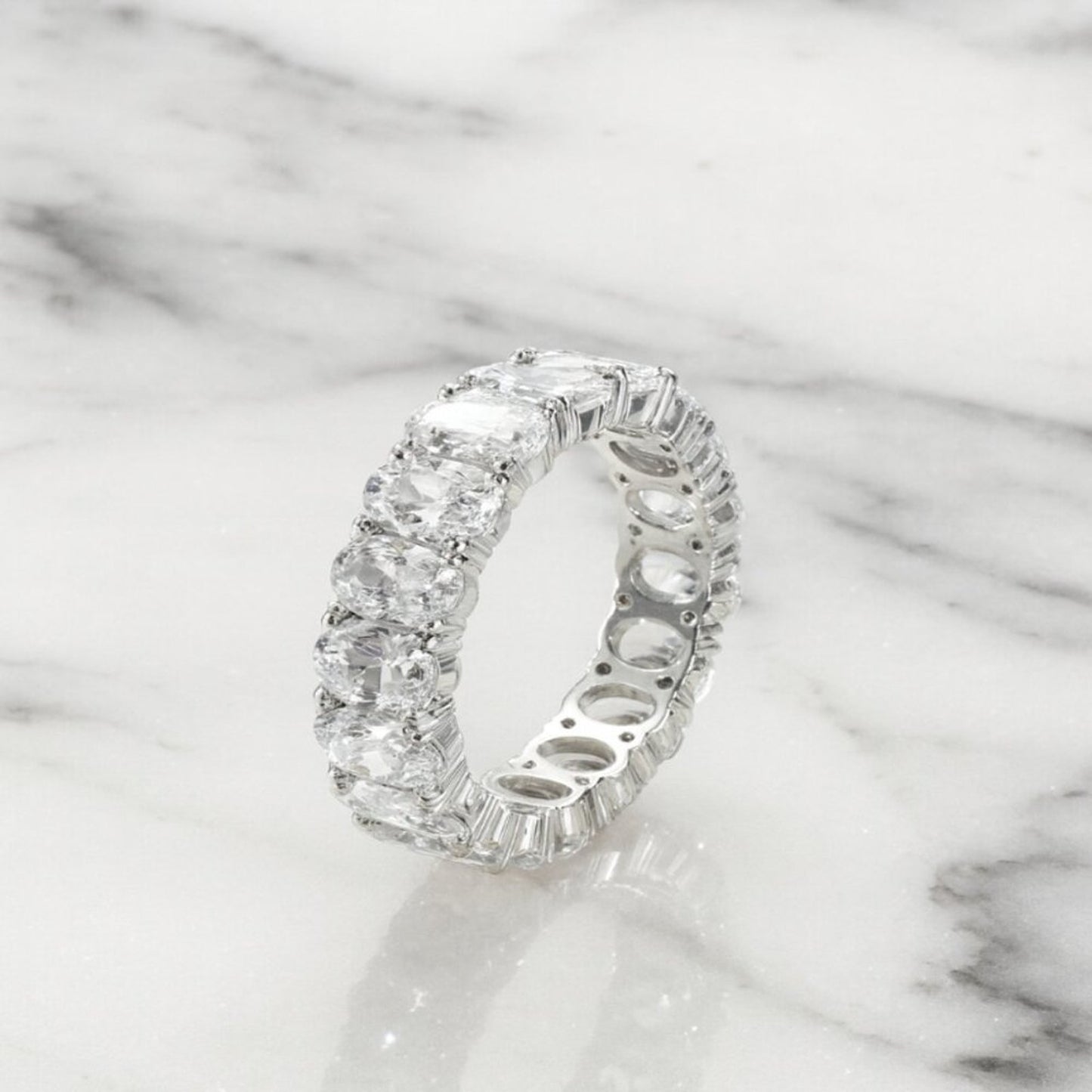 "Aspen" Oval Infinity Ring