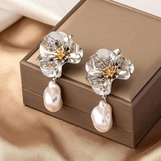 “Nora” Silver (or) Gold Floral Earrings