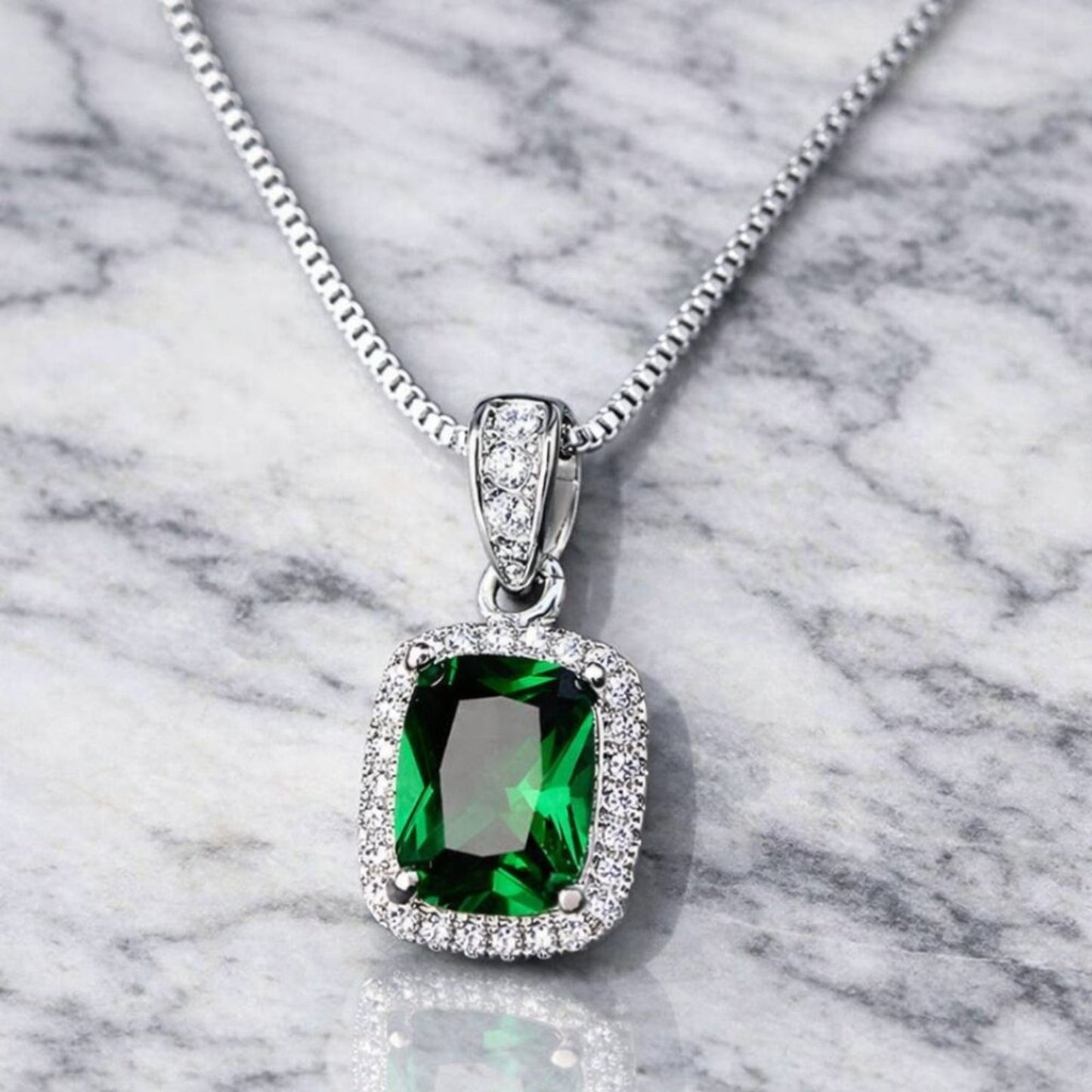 "Fiona" Emerald Green Silver Pendant Necklace