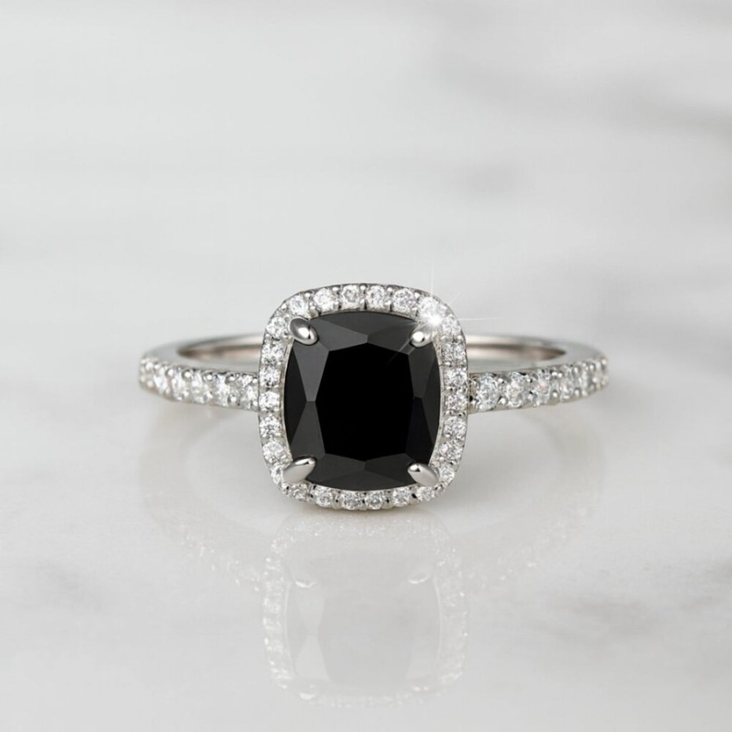 "Megg Ring" Black & Silver