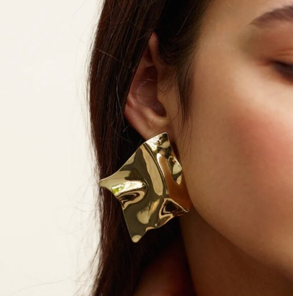 “CARRE” REVOLVE Sculpture Earrings GOLD