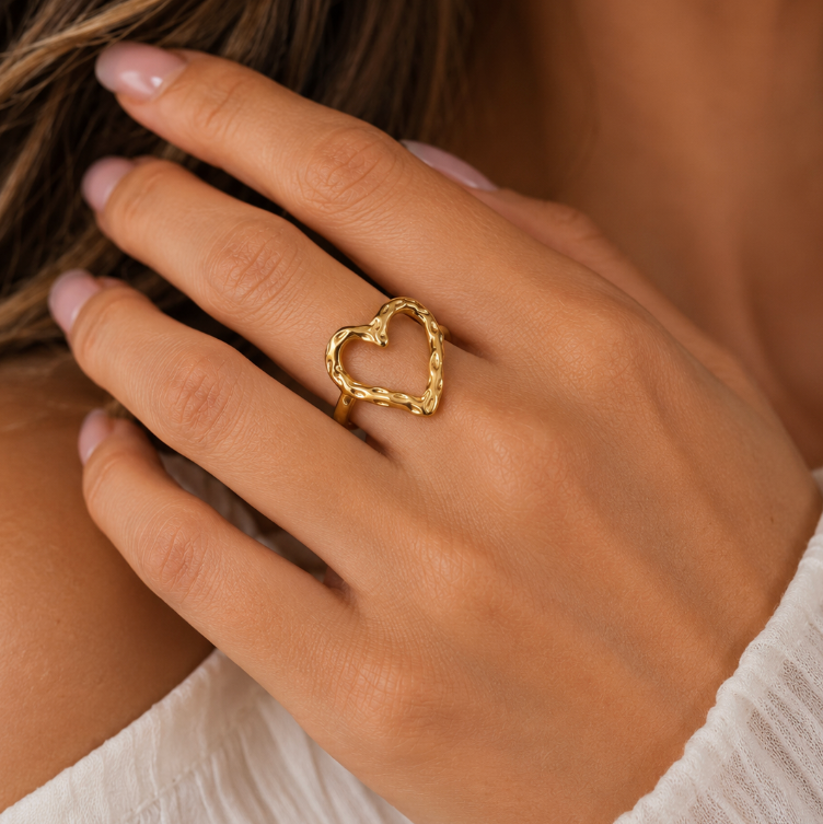 "Rosabelle" Waterproof Heart Ring