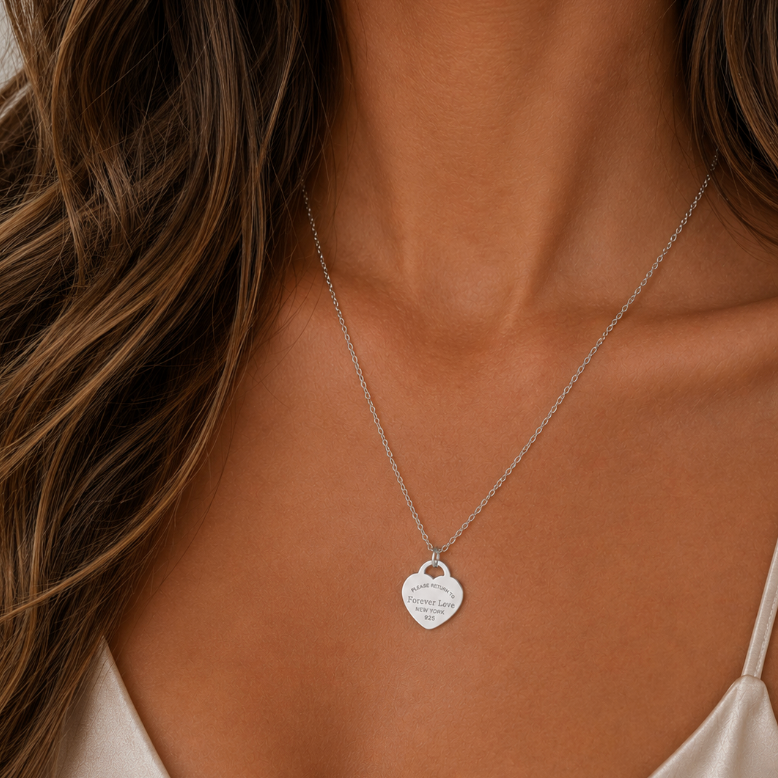 "Nicole" Necklace 💕 Stainless Steel Luxe Heart Chain Necklace