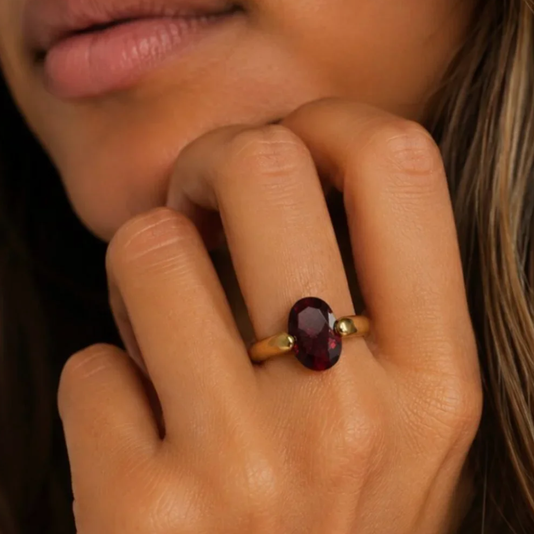 Blue Topaz Waterproof Ring | Kinsley | 18K Gold